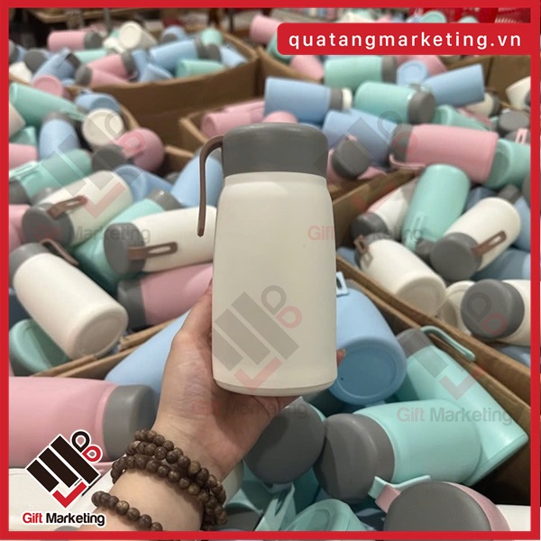 Bình giữ nhiệt - Quà tặng in logo thiết thực cho các bé yêu