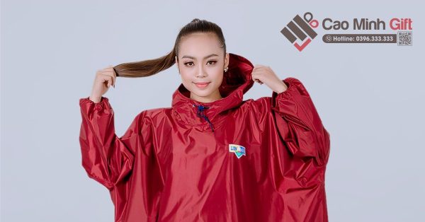 Thiết kế áo mưa trẻ em in logo