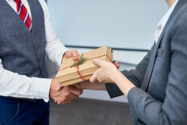 Sai lầm thường gặp khi chọn quà tặng mùa hè trong các chiến dịch quà tặng