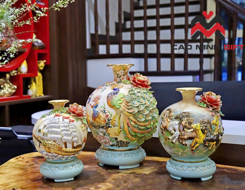 Bộ 3 bình hút lộc đắp nổi Bát Tràng – Tinh hoa nghệ thuật và năng lượng phong thủy hội tụ