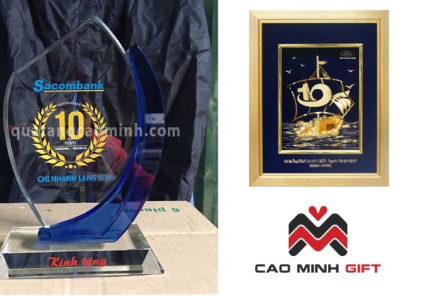 Quà tặng 10 năm thành lập công ty: Dấu ấn tri ân và khẳng định thương hiệu