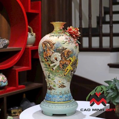 Mai bình tích lộc Mã đáo thành công – Biểu tượng bứt phá mạnh mẽ