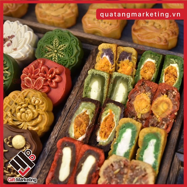 Cao Minh gift - Chuyên gia công bánh trung thu 2025 2D, 3D, in logo theo yêu cầu số lượng lớn đầu trăm cho các doanh nghiệp làm quà tặng khách hàng, nhân viên, đối tác