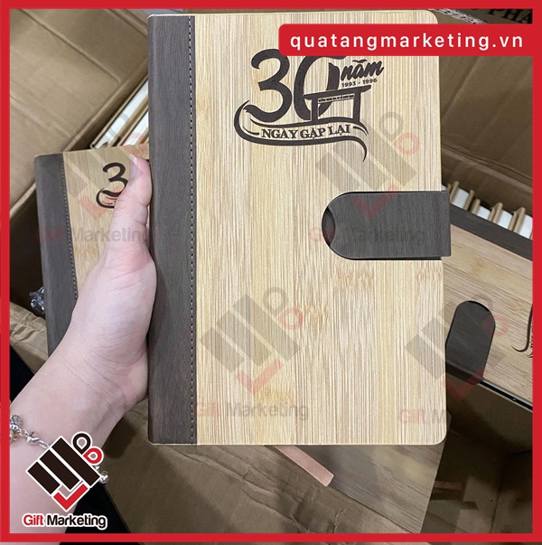 Sổ gỗ khắc logo - Quà tặng gỗ tuyệt vời cho mọi doanh nghiệp ESG