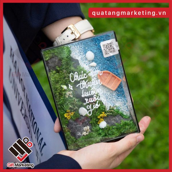 Quà tặng thủ công từ rêu và hoa khô - KHÔNG CẦN CHĂM SÓC