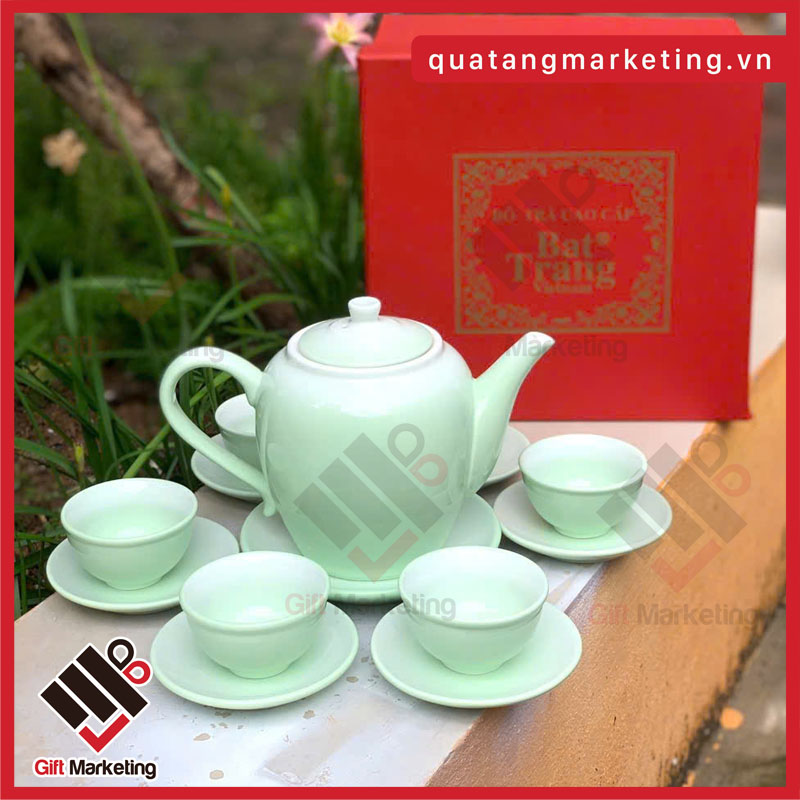Bộ ấm chén men xanh ngọc – Tinh khiết và trang nhã