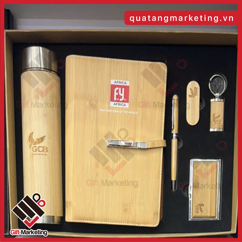 set quà tặng doanh nghiệp xanh làm từ gỗ tre đầy đủ 6 món