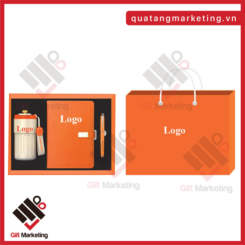 Hộp quà Tết màu cam: trẻ trung, hiện đại, mang đến tinh thần năng động và khởi đầu mới đầy sức sống.