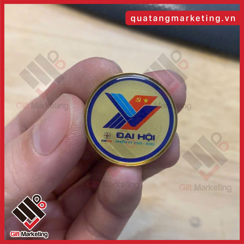 Ứng dụng thực tế của huy hiệu trong doanh nghiệp và tổ chức