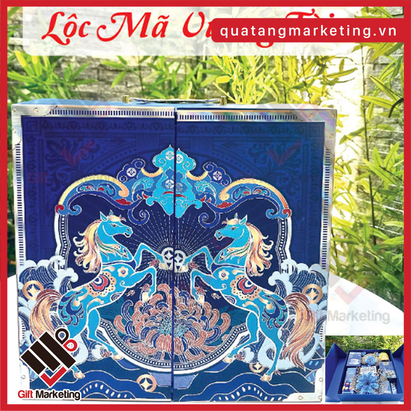 Hộp quà Tết Lộc Mã Vượng Tài