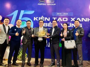 Quà tặng kỷ niệm thành lập công ty: lưu dấu cột mốc, bồi đắp giá trị thương hiệu