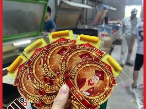 Cao Minh Gift - Xưởng sản xuất Huy chương ảnh kỷ yếu số lượng lớn giá tốt cho các hoạt động, sự kiện giáo dục ý nghĩa