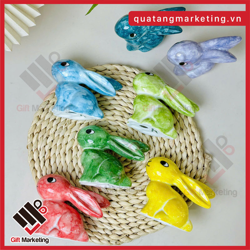 Cao Minh Gift - Chuyên cung cấp tượng thỏ gốm sứ làm quà tặng cho khách hàng số lượng lớn giá tốt