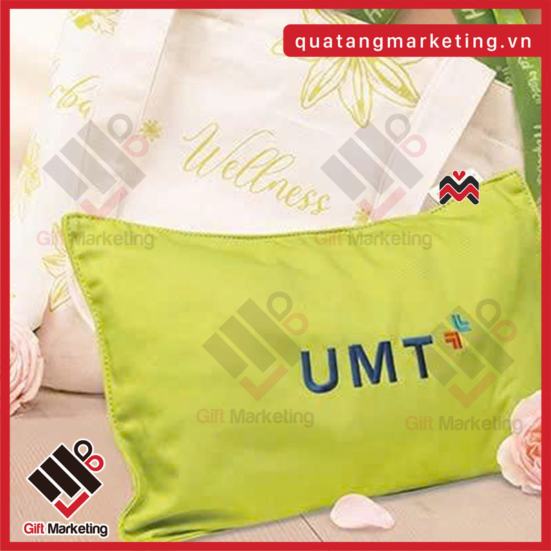 Vì sao gối chườm thảo dược phù hợp làm quà tặng doanh nghiệp?